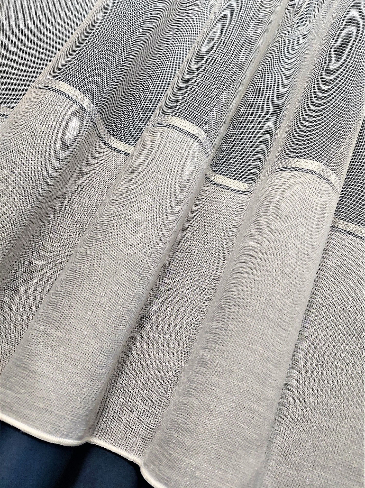 Firana Glamour pas srebrny 300cm Firana Glamour pas srebrny 300cm, firana do salonu.