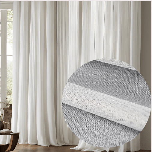 Firana gotowa MARKIZETA Premium 125 Firana gładka o wszechstronnym zastosowaniu. Produkt klasy PREMIUM. Tkanina przejrzysta z obciążnikiem ołowianym. Wzór najczęściej stosowany w dekoracjach okiennych ze względu na walory wizualne i użytkowe. Tkanina łatwa w utrzymaniu i konserwacji. Nie wymaga prasowania, możliwość powieszenia na mokro. Prać w temperaturze do 30 stopni. 100 % poliestru. Producent: Turcja Możliwość zamówienia bezpłatnej próbki. Zachęcamy do zakupu naszych tkanin zasłonowych. Służymy pomocą w aranżacji.  Firana gotowa do salonu MARKIZETA Premium 125 Firana gładka do salonu wykonana z markizety to wybór wyjątkowo uniwersalny, który świetnie sprawdzi się w wielu stylach wnętrzarskich. Markizeta jest tkaniną o lekkim, przewiewnym splocie, co pozwala na swobodne przenikanie światła do pomieszczenia. Zatem firana ta doskonale nadaje się do salonów, w których kluczowe jest zachowanie jasności. Co więcej, dzięki swojej białej kolorystyce, wprowadza subtelną elegancję i świeżość do wnętrza, jednak nie dominuje aranżacji, pozostawiając przestrzeń dla innych dekoracji. Ponadto, gładka faktura sprawia, że firana jest uniwersalna – pasuje zarówno do nowoczesnych, jak i klasycznych wnętrz. W rezultacie, świetnie komponuje się z różnymi stylami mebli czy dodatków. Dodatkowo, jest niezwykle łatwa w utrzymaniu czystości, co czyni ją praktycznym rozwiązaniem na co dzień.  Podsumowując, biała firana gładka z markizety to wszechstronne i praktyczne rozwiązanie, które upiększy każdy salon.