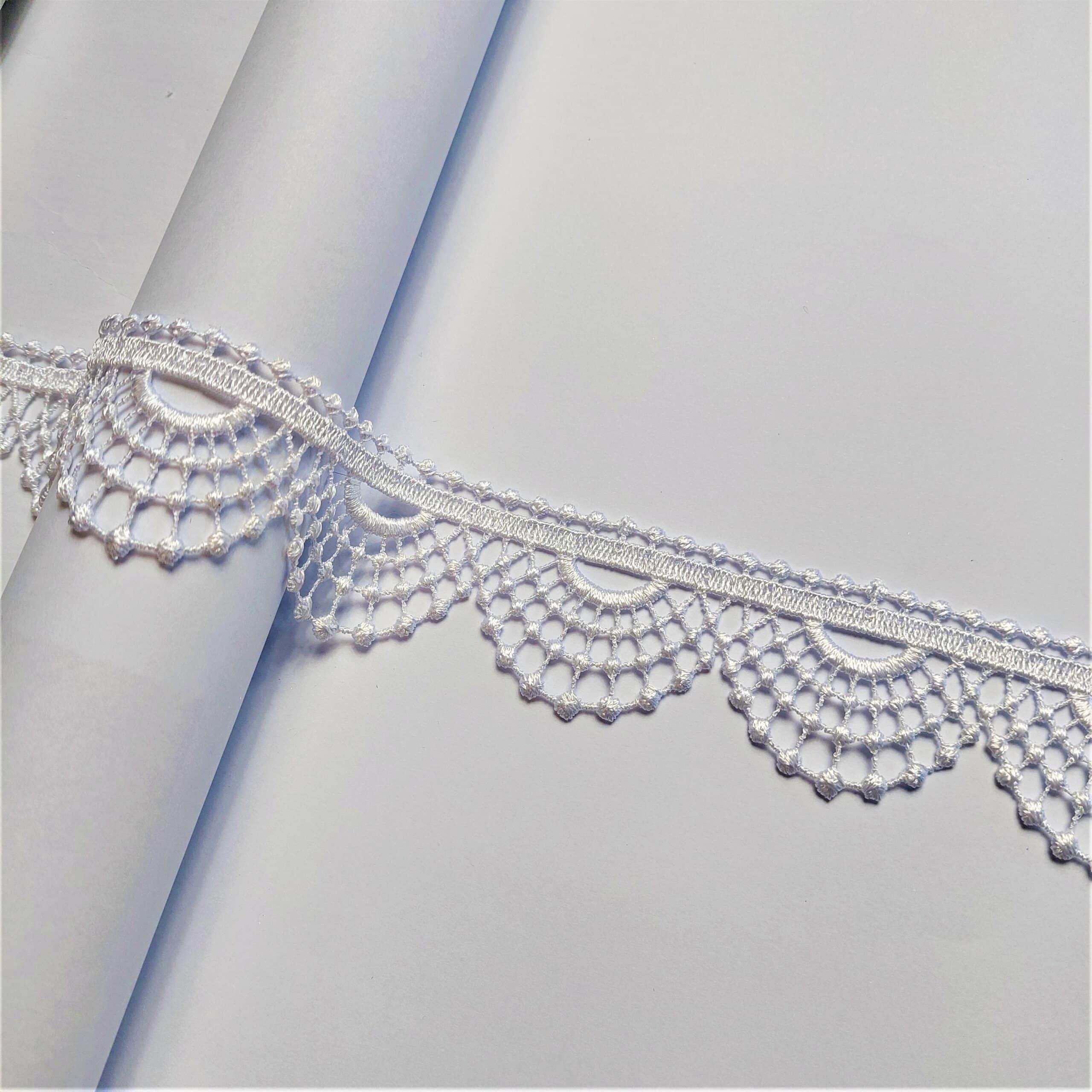 Gipiura do doszycia 72629/5cm biała Gipiura do doszycia 72629/5cm biała