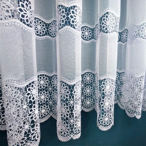 Firana haftowana biała 81187 - 280cm 2-szlaki