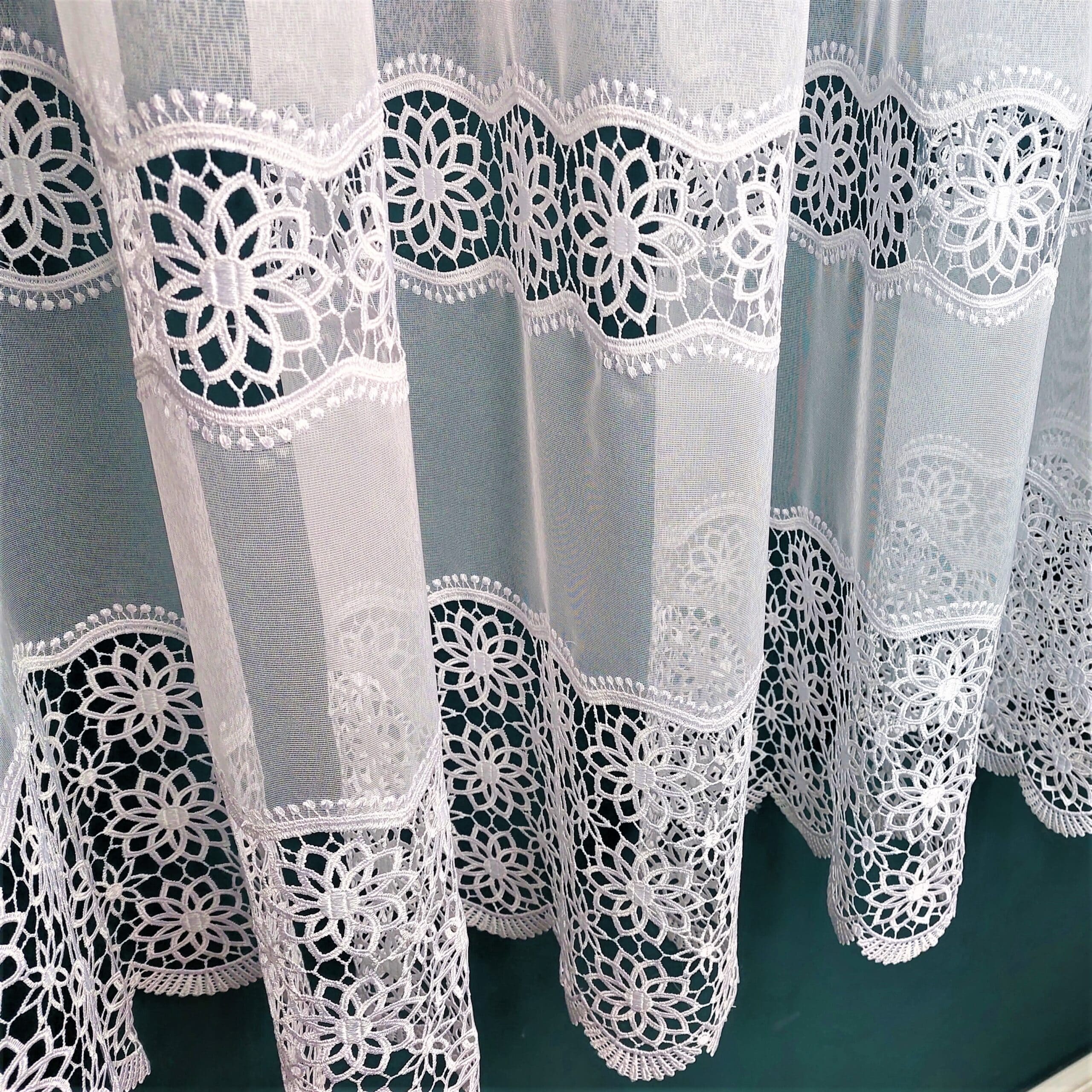 Firana haftowana biała 81187 - 180cm