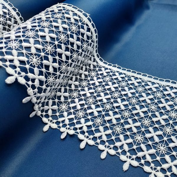 Gipiura do doszycia 82690/15cm biała