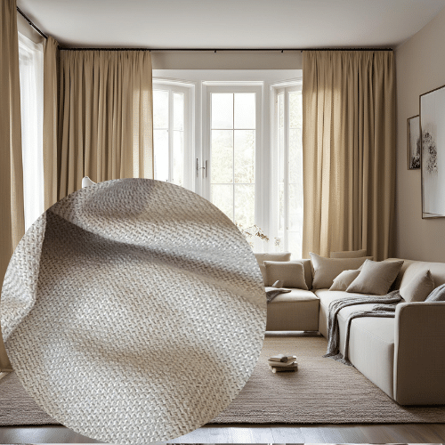 NS 1 (1) Nowoczesny salon z beżowymi zasłonami i tkaniną z bliska, wygodne kanapy, jasne wnętrze.