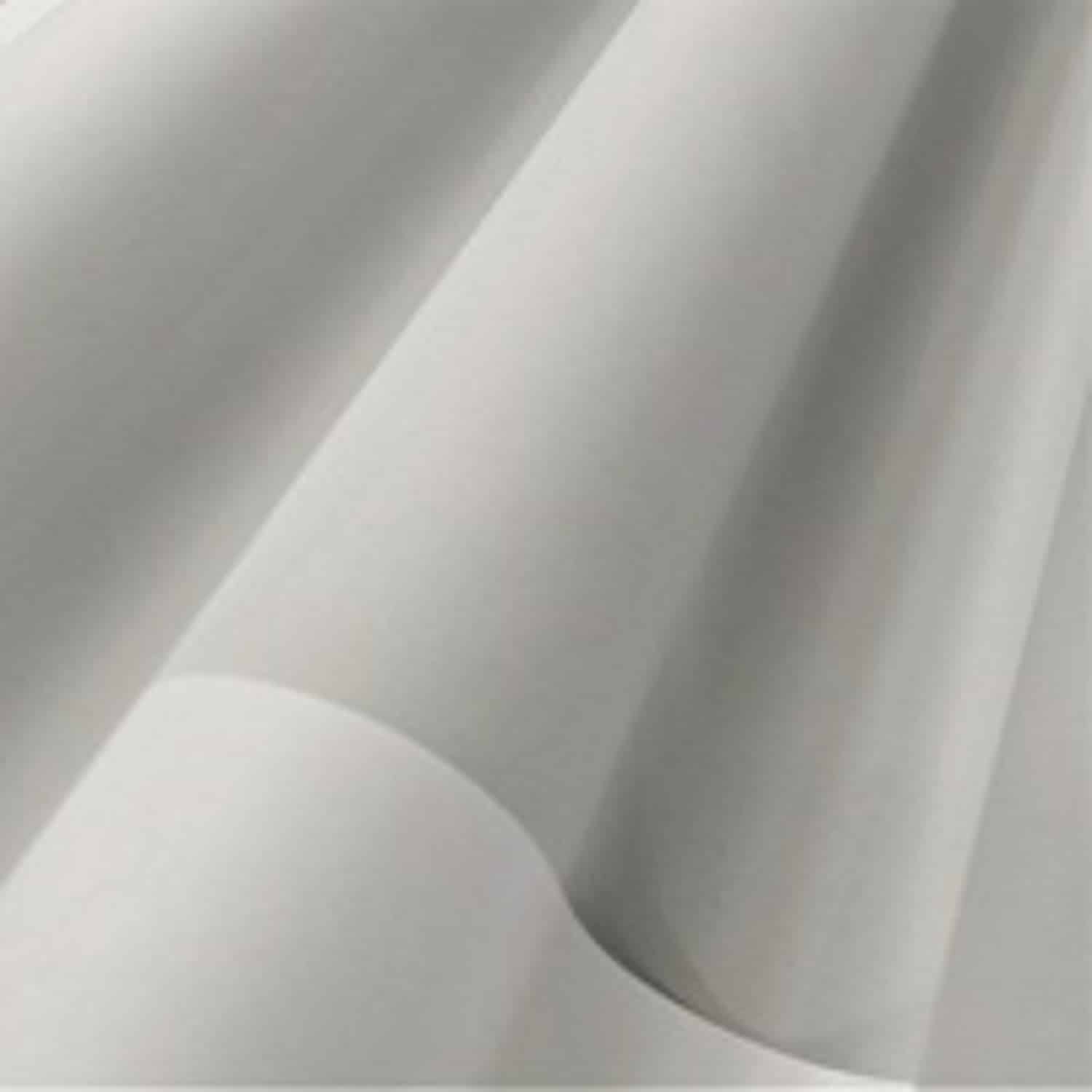 Zasłonowa gotowa Blackout 100 kwarc Zasłona dedykowana do wieszania na szynie sufitowej - nie posiada wypustki nad taśmą marszczącą. Możliwość zawieszenia na agrafkach lub żabkach Taśma marszcząca w proporcji 1:1,5 (na 1 metr karnisza potrzebne jest 1,5 metra tkaniny). Zakład na dole zasłony 5cm. Zakład na bokach zasłony 2,5cm. Seria - Balckout Professional - gęsto tkany materiał na czarnej osnowie o jednobarwnej, stonowanej kolorystyce. Gładka, półmatowa struktura tkaniny jest jej niewątpliwym atutem. Tkanina w pełni zaciemniająca. Dobrze układająca się, miękka i przyjemna w dotyku. Elegancka struktura z bogatym wachlarzem kolorystycznym. Stanowi idealną oprawę pomieszczeń zarówno stylowych jak i nowoczesnych, sypialni, salonów oraz pokoi młodzieżowych. Łatwa w utrzymaniu i konserwacji. Nie wybarwia się i nie kurczy podczas prania. Prać w temperaturze do 30 stopni. 100 % poliester. Gramatura 250 g/m2. Oryginalny produkt Polski. Zawieszając w swoim wnętrzu zasłonę gotowa Blackout 104 średni ecru odkryjesz doskonałą harmonię. Funkcjonalności i nowoczesny design to synonim tego typu zasłony. Ta elegancka kompozycja została stworzona z myślą o współczesnych wnętrzach, oferując nie tylko estetyczny wygląd, ale także doskonałą ochronę przed światłem i prywatność. Nasza zasłona gotowa wyróżnia się minimalistycznym stylem, który doskonale komponuje się z różnorodnymi aranżacjami wnętrz. Dzięki specjalnej tkaninie blackout, zapewnia doskonałe zaciemnienie pomieszczenia. Zawieszając taką dekotację z pewnością poczujesz atmosferę sprzyjającą wypoczynkowi i relaksowi. Ta zasłona to bezsprzecznie nie tylko praktyczne rozwiązanie, ale również wyraz nowoczesnego podejścia do aranżacji wnętrz. Dostępna w kilku rozmiarach, doskonale dostosuje się do Twoich potrzeb. Zalety załony gotowej Blackout 100 kwarc Zasłona w kolorze kwarc to doskonały wybór, który łączy w sobie wiele zalet. Przede wszystkim, jej delikatny odcień kwarcowy nadaje pomieszczeniu subtelny i elegancki wygląd. W rezultacie jest doskonałym rozwiązaniem dla tych, którzy cenią sobie prywatność i komfort. Dodatkowo, dzięki swojej uniwersalności, zasłona w kolorze kwarc doskonale komponuje się z różnymi stylami aranżacji wnętrz. Z jednej strony tworzy harmonijną atmosferę, z drugiej zaś dodaje wnętrzu lekkości i jasności. W międzyczasie, jej neutralny kolor umożliwia łatwe zestawianie z innymi elementami dekoracyjnymi, co pozwala stworzyć spójną i estetyczną przestrzeń. Ogólnie rzecz biorąc, zasłona w kolorze kwarc to nie tylko praktyczny dodatek do domu, ale również wyraz stylu i dobrego gustu. Zachęcamy do zapoznania się z naszą bogatą ofertą zasłon i firan. Chętnie pomożemy stworzyć unikatową dekorację Twojego okna.