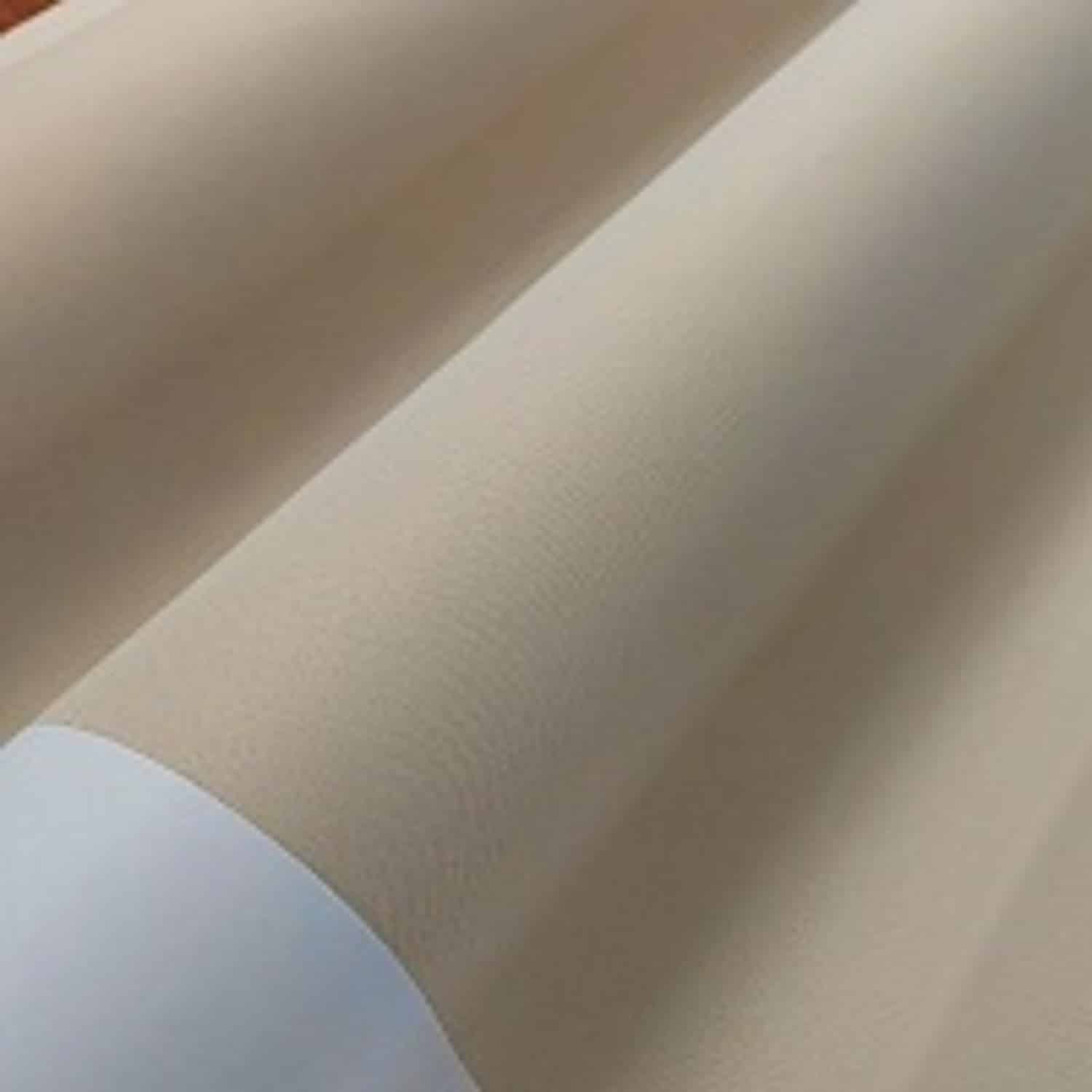 bo 104 - 1 Zasłona gotowa Blackout 104 średni ecru Zasłona dedykowana do wieszania na szynie sufitowej - nie posiada wypustki nad taśmą marszczącą. Możliwość zawieszenia na agrafkach lub żabkach Taśma marszcząca w proporcji 1:1,5 (na 1 metr karnisza potrzebne jest 1,5 metra tkaniny). Zakład na dole zasłony 5cm. Zakład na bokach zasłony 2,5cm. Seria - Balckout Professional - gęsto tkany materiał na czarnej osnowie o jednobarwnej, stonowanej kolorystyce. Gładka, półmatowa struktura tkaniny jest jej niewątpliwym atutem. Tkanina w pełni zaciemniająca. Dobrze układająca się, miękka i przyjemna w dotyku. Elegancka struktura z bogatym wachlarzem kolorystycznym. Stanowi idealną oprawę pomieszczeń zarówno stylowych jak i nowoczesnych, sypialni, salonów oraz pokoi młodzieżowych. Łatwa w utrzymaniu i konserwacji. Nie wybarwia się i nie kurczy podczas prania. Prać w temperaturze do 30 stopni. 100 % poliester. Gramatura 250 g/m2. Oryginalny produkt Polski. Zawieszając w swoim wnętrzu zasłonę gotowa Blackout 104 średni ecru odkryjesz doskonałą harmonię. Funkcjonalności i nowoczesny design to synonim tego typu zasłony. Ta elegancka kompozycja została stworzona z myślą o współczesnych wnętrzach, oferując nie tylko estetyczny wygląd, ale także doskonałą ochronę przed światłem i prywatność. Nasza zasłona gotowa wyróżnia się minimalistycznym stylem, jednakże doskonale komponuje się z różnorodnymi aranżacjami wnętrz. Dzięki specjalnej tkaninie blackout, zapewnia doskonałe zaciemnienie pomieszczenia. Zawieszając taką dekotację z pewnością poczujesz atmosferę sprzyjającą wypoczynkowi i relaksowi. Ta zasłona to bezsprzecznie nie tylko praktyczne rozwiązanie, ale również wyraz nowoczesnego podejścia do aranżacji wnętrz. Dostępna w kilku rozmiarach, doskonale dostosuje się do Twoich potrzeb. W rezultacie, ta zasłona jest idealnym wyborem do nowoczesnych i klasycznych wnętrz, gdzie harmonijnie komponuje się z innymi elementami dekoracyjnymi. Dodatkowo, jej neutralny kolor ecru pozwala łatwo dopasować ją do różnych aranżacji, tworząc spójną i elegancką atmosferę. Zachęcamy do zapoznania się z naszą bogatą ofertą zasłon i firan. Chętnie pomożemy stworzyć unikatową dekorację Twojego okna.