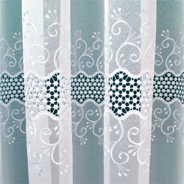 Firana haftowana biała 280 cm 3-szlaki