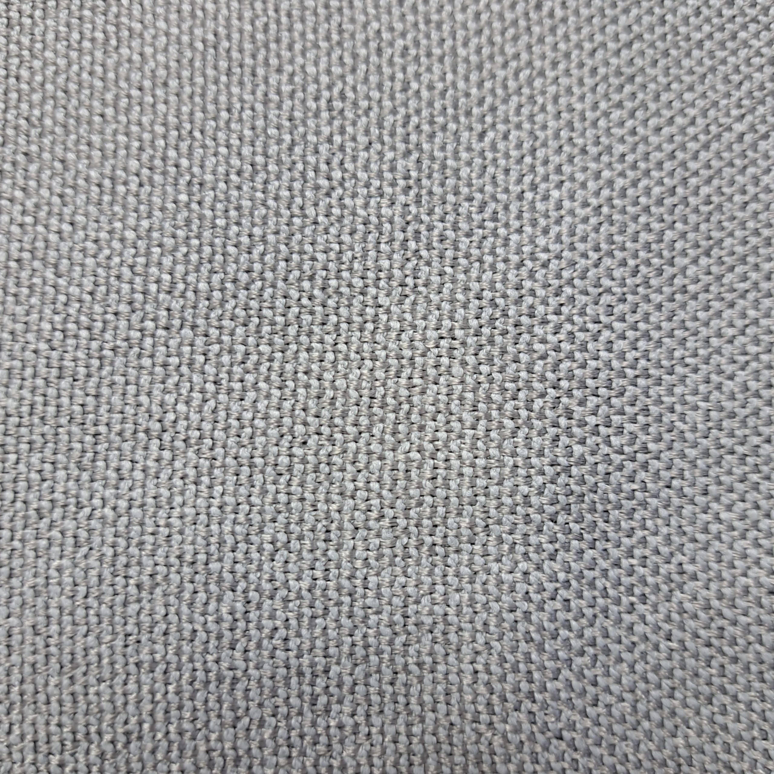 Szary materiał o gęstym splocie, zbliżenie faktury tkaniny. Idealne do opisów produktów tekstylnych.